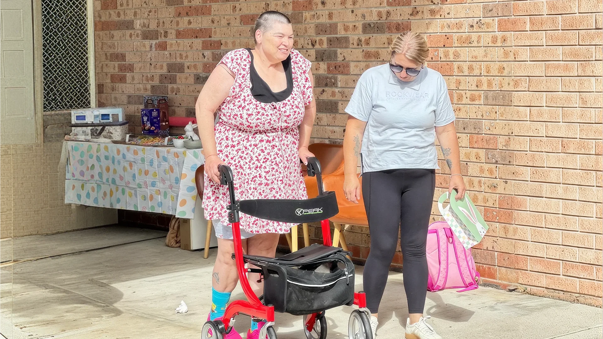 Support coordinator with the disabled person
